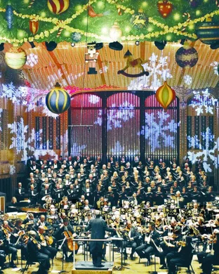 Cirque Musica Holiday Wonderland Rochester