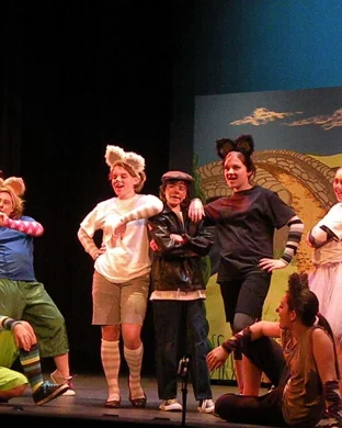 Annie Kids theatre performance