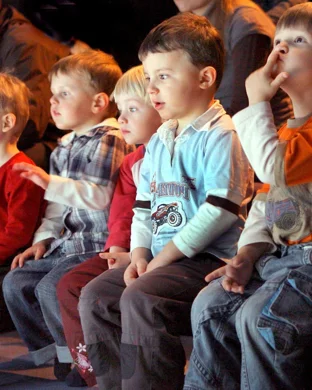 Disney's Frozen Kids theatre performance
